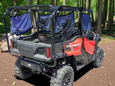 2025 Honda Pioneer 1000-5 Deluxe - Photo 4