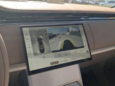 2026 Land Rover Range Rover — photo 18 view