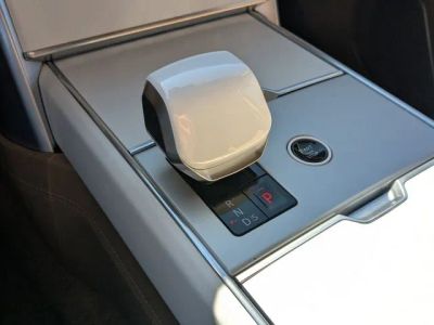 2026 Land Rover Range Rover — photo 24 view