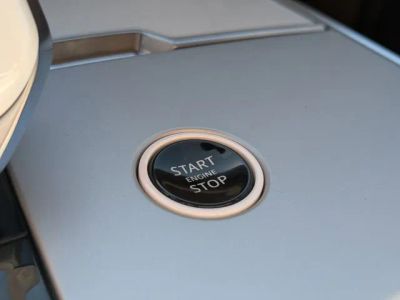 2026 Land Rover Range Rover — photo 25 view
