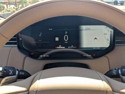 2026 Land Rover Range Rover — photo 22 view