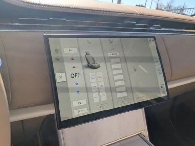 2026 Land Rover Range Rover — photo 30 view