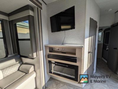 2023 Forest River RV Salem Villa Series - Photo 18