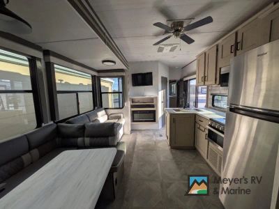 2023 Forest River RV Salem Villa Series - Photo 9