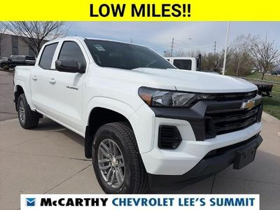 2025 Chevrolet Colorado - Photo 2