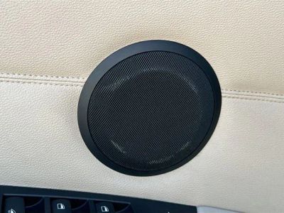 2011 BMW 3 Series — photo 23 view