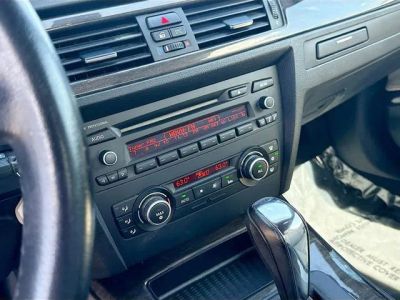 2011 BMW 3 Series — photo 26 view