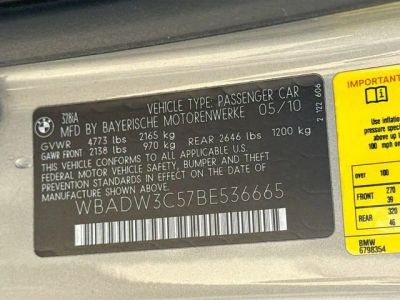 2011 BMW 3 Series — photo 40 view
