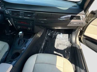 2011 BMW 3 Series — photo 17 view