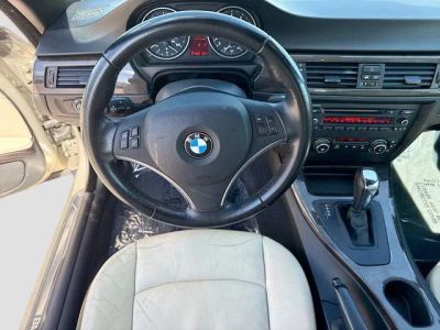 2011 BMW 3 Series — photo 16 view