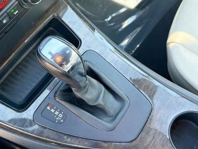 2011 BMW 3 Series — photo 28 view