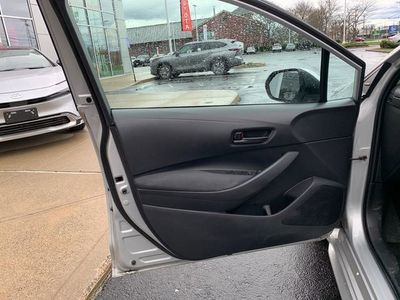 2022 Toyota Corolla LE - Photo 12