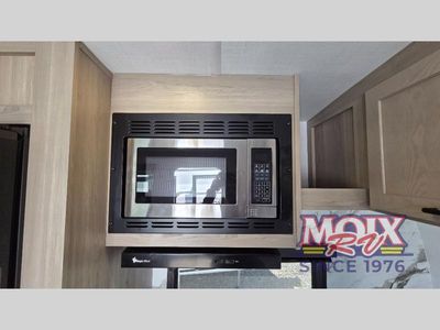 2026 Forest River RV Flagstaff Super Lite - Photo 9