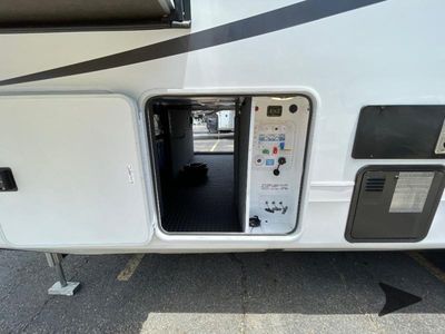2025 Jayco North Point - Photo 14