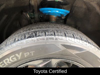 2020 Toyota RAV4 Hybrid XSE - Photo 13