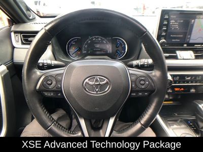2020 Toyota RAV4 Hybrid XSE - Photo 21