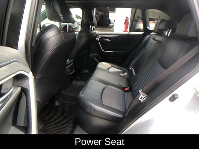 2020 Toyota RAV4 Hybrid XSE - Photo 14