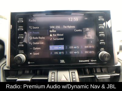 2020 Toyota RAV4 Hybrid XSE - Photo 25
