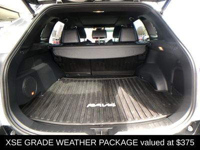 2020 Toyota RAV4 Hybrid XSE - Photo 6