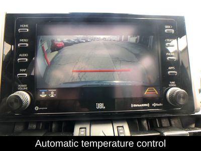 2020 Toyota RAV4 Hybrid XSE - Photo 26