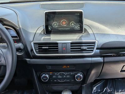 2015 Mazda Mazda3 — photo 17 view