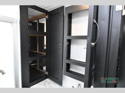 2022 Coachmen RV Freedom Express Liberty Edition — photo 18 view