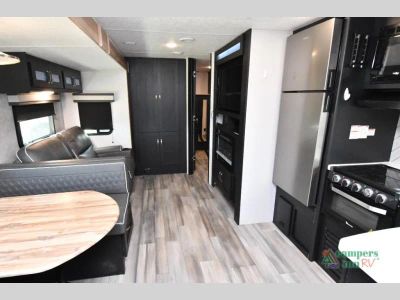 2022 Coachmen RV Freedom Express Liberty Edition — photo 11 view