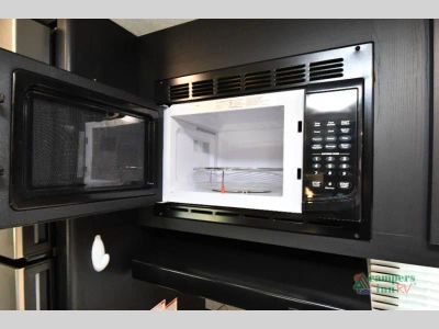 2022 Coachmen RV Freedom Express Liberty Edition — photo 28 view