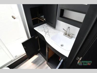 2022 Coachmen RV Freedom Express Liberty Edition — photo 20 view