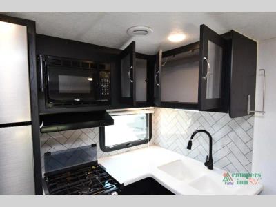 2022 Coachmen RV Freedom Express Liberty Edition — photo 25 view