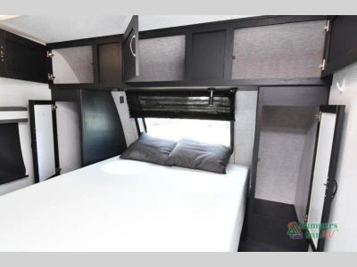 2022 Coachmen RV Freedom Express Liberty Edition — photo 14 view