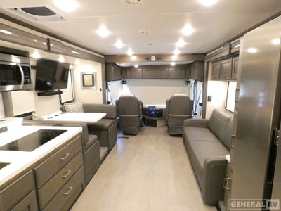 2025 Thor Motor Coach Riviera - Photo 6