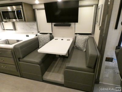 2025 Thor Motor Coach Riviera - Photo 14