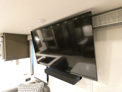 2025 Thor Motor Coach Riviera - Photo 15