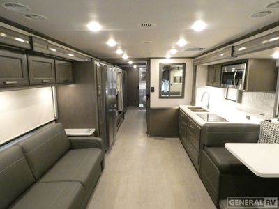 2025 Thor Motor Coach Riviera - Photo 5