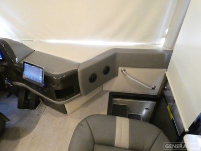 2025 Thor Motor Coach Riviera - Photo 11