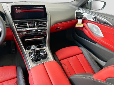 2026 BMW 8 Series — photo 18 view