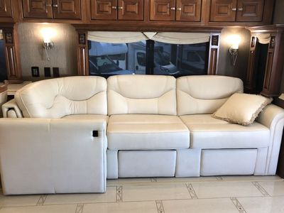 2013 Tiffin Motorhomes Zephyr - Photo 11