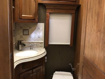 2013 Tiffin Motorhomes Zephyr - Photo 5