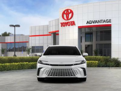 2026 Toyota Camry - Photo 2