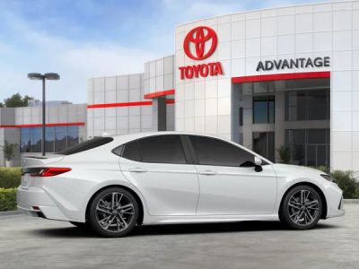 2026 Toyota Camry - Photo 13
