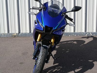 2026 Yamaha YZF-R3 - Photo 9