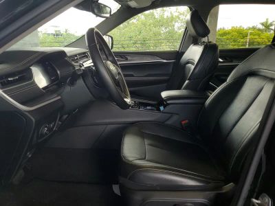 2022 Jeep Grand Cherokee L — photo 17 view