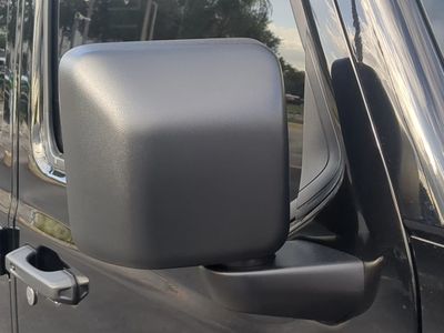 2026 Jeep Gladiator — photo 13 view