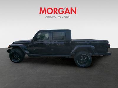 2026 Jeep Gladiator — photo 9 view