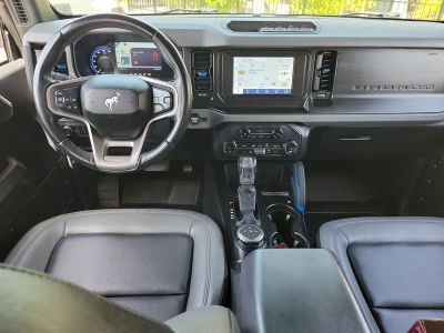 2022 Ford Bronco — photo 13 view
