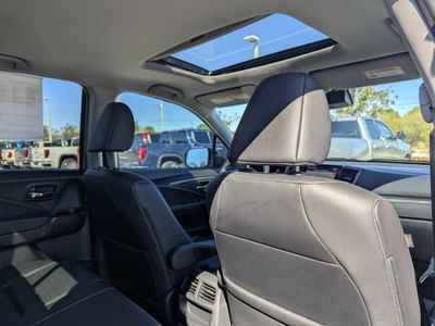 2023 Honda Ridgeline — photo 12 view