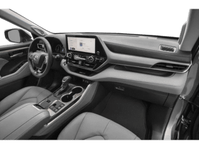 2026 Toyota Highlander — photo 12 view