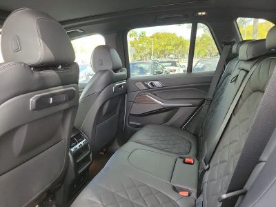 2026 BMW X5 — photo 8 view