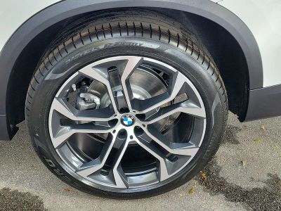 2026 BMW X5 — detail view